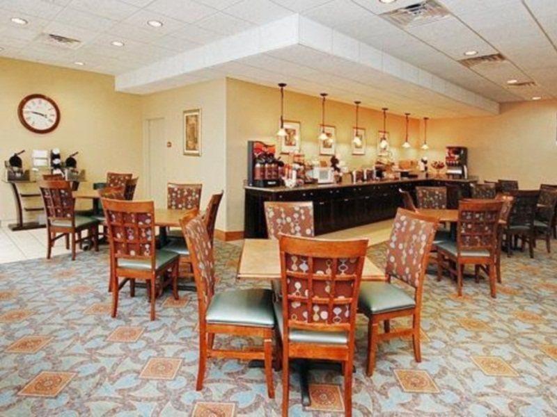 Comfort Inn Memphis Downtown Restoran fotoğraf